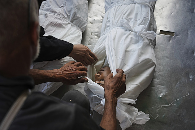 Izraelské údery zabily v Gaze 27 lidí, kteří se snažili získat humanitární pomoc