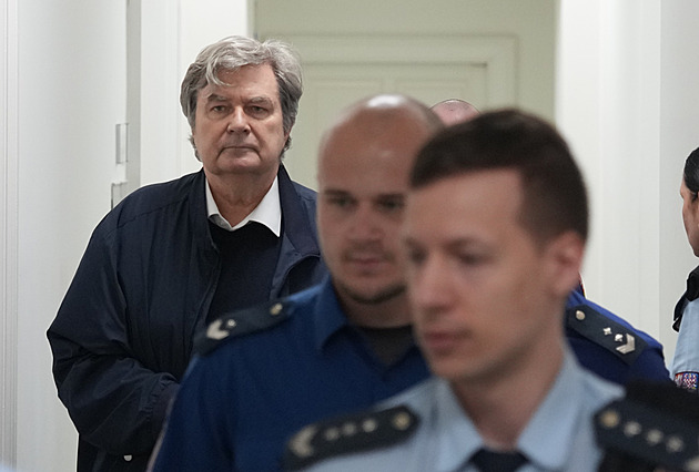 Ludvík s Budinským zůstávají ve vazbě. Jansta složil kauci a čeká na verdikt