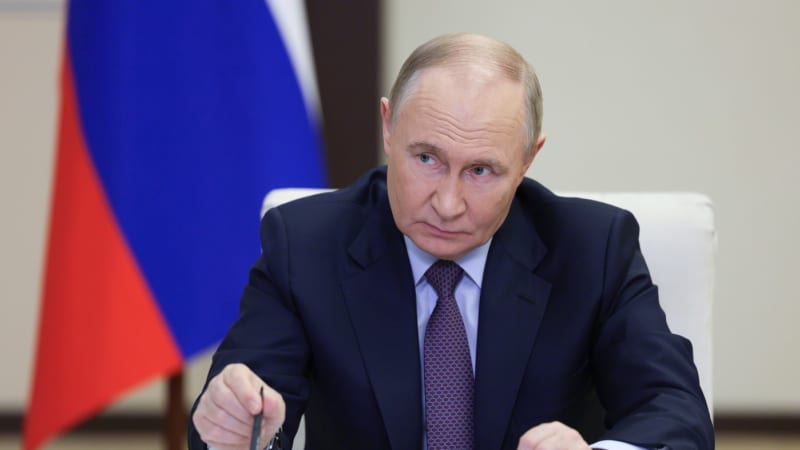 Schůzka Putina se Zelenským: Nejsou podmínky, zní z Moskvy. Kdo uspořádá summit s Trumpem?