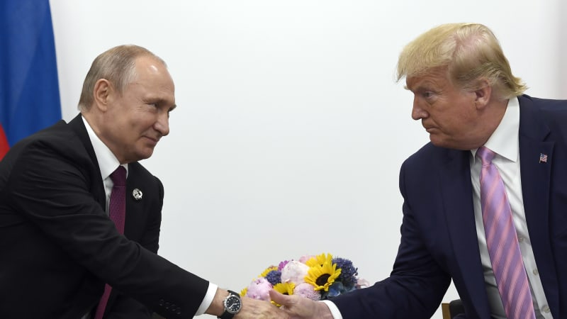 Konvalina: Trumpova ješitnost umožní Putinovi získat, co chce. Proč šéf Kremlu kývl na schůzku?