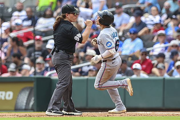 Vítej na show, Jen! Baseballovou MLB poprvé pomáhala řídit žena