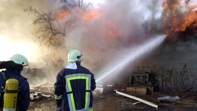 Peklo v Tuzle: Domov důchodců zachvátily plameny, mluví se o nejméně devíti obětech