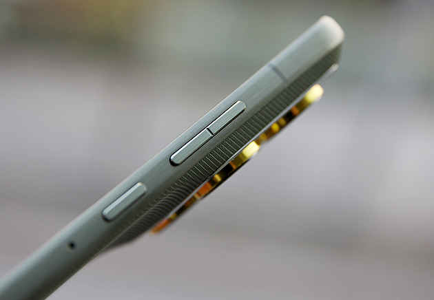 Vypálený rybník Applu i Samsungu? Nebo novinka dopadne jako pokusy gigantů?