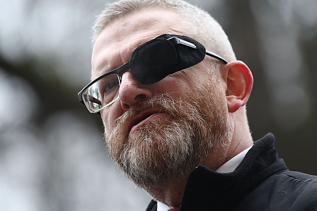 Židé jsou jako Hannibal Lecter, šokoval europoslanec. Polsko chce pro Poláky