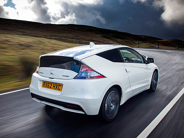 Hybrid s manuálem Honda CR-Z je unikát každým coulem. Bazarovky se nebojte