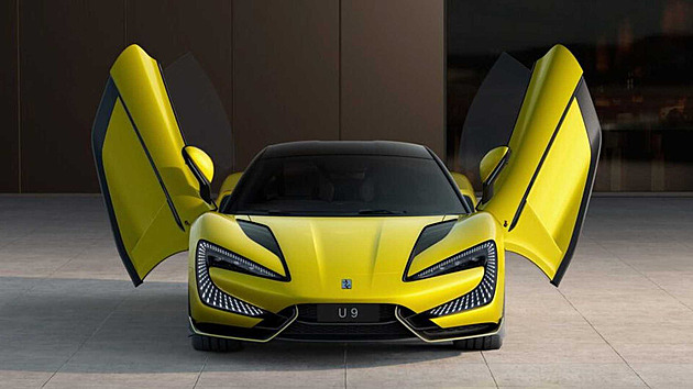 Přelomový krok Číny: Povinný strop na spotřebu elektřiny u elektroaut