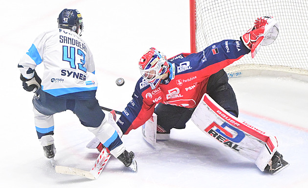 Rozhodčí poškodili Liberec. Nájezd proti Pardubicím měl platit, uznal šéf sudích