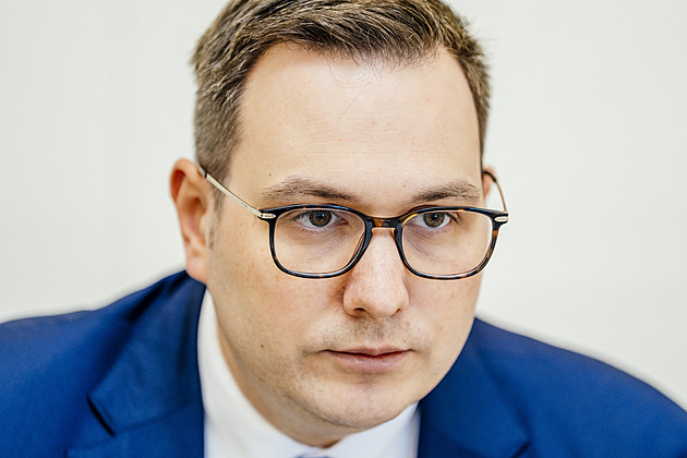 „Prasárna.“ Lipavský se znovu pustil do Macinky za škrtání zahraničních projektů