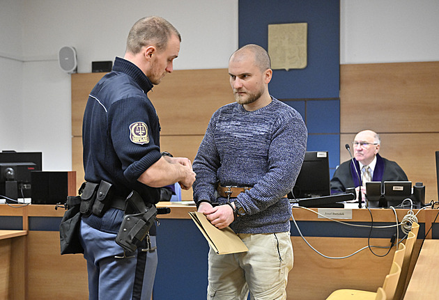 Bez pomoci by krajan vykrvácel. Za napadení nožem dostal Ukrajinec deset let