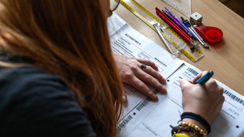 Deváťáci okusili nervozitu i tlak během přijímaček. Zvládli byste testy nanečisto i vy?