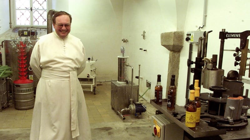 Zemřel Pavel Adamec. Byl opatem želivského kláštera, po pádu komunismu přispěl k jeho obnově