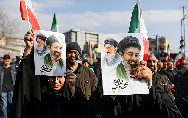 Nový vůdce Íránu Chameneí byl podle Izraelců zraněn. Putin za ním stojí