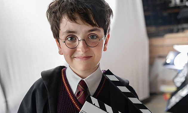 Nová éra Bradavic začne o Vánocích. Takhle vypadá seriálový Harry Potter