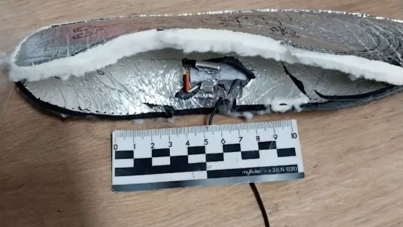 Explozivní sabotáž: Ukrajinci Rusům tajně dodávali vložky do bot napěchované TNT