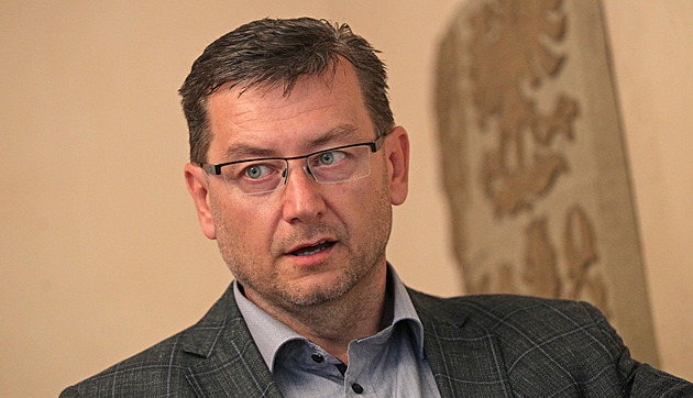 S obviněními nesouhlasím, odmítá účast ve fotbalové korupční aféře primátor Karviné