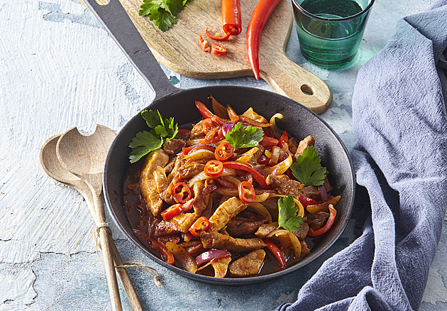 „Takový blivajz!” řekl o něm Zdeněk Pohlreich. Jak retro katův šleh udělat jinak a lépe?